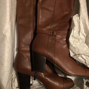 Giani Bernini Tall Boots Size 9m Brown